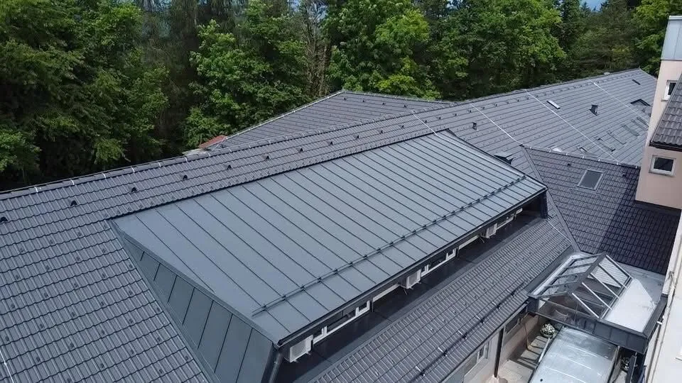 Referenčni projekt Krovstvo SKM
